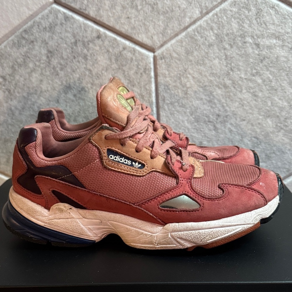 Adidas Falcon - Raw Pink (women)